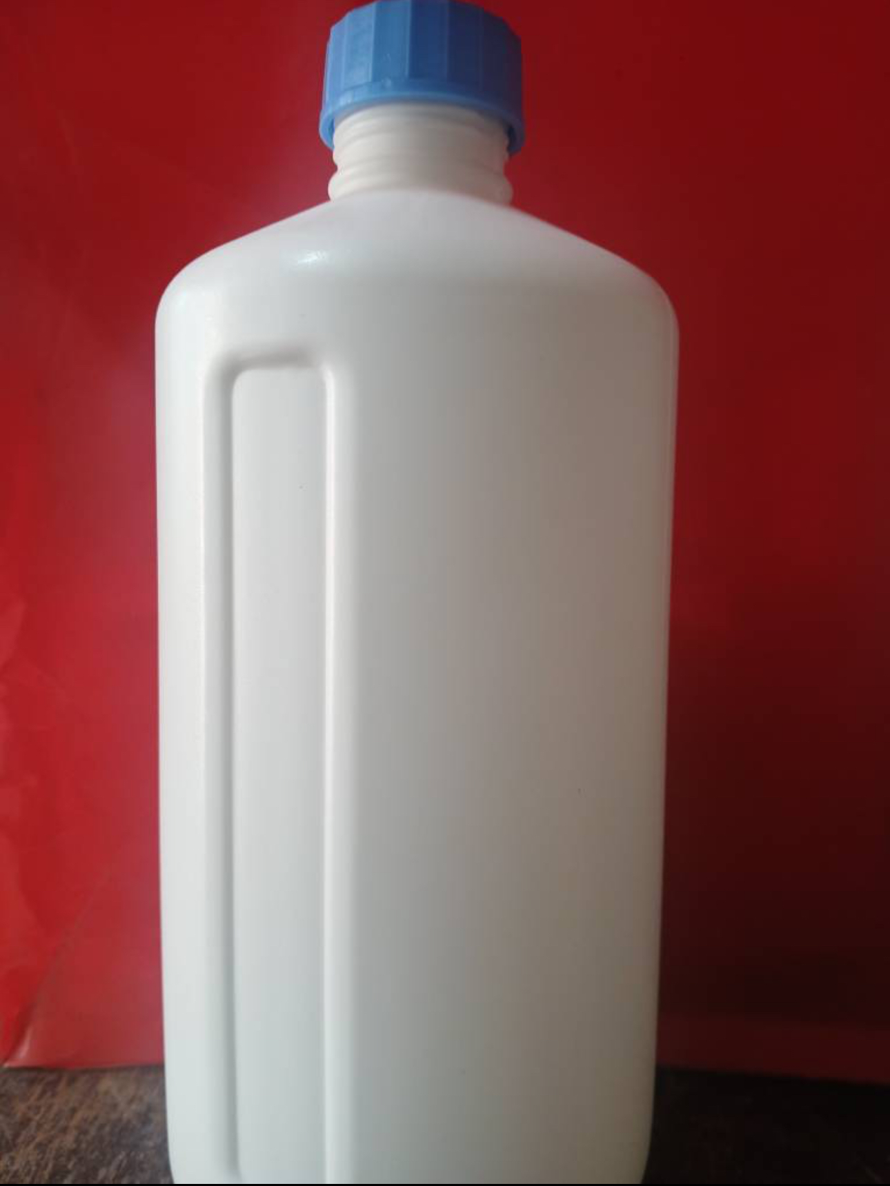 بطری پلاستیکی